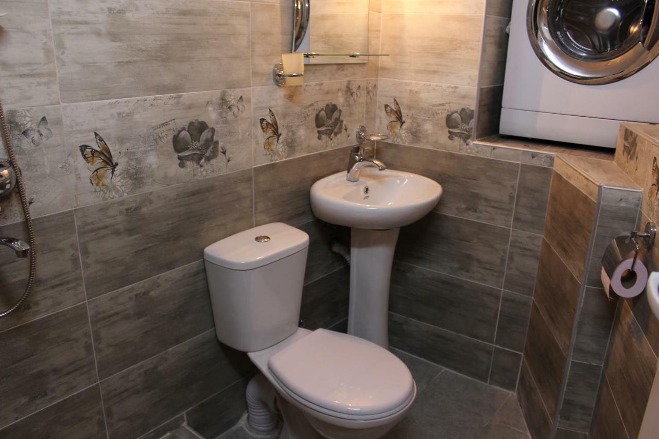 Apartamento Lui Lui Tiflis Exterior foto