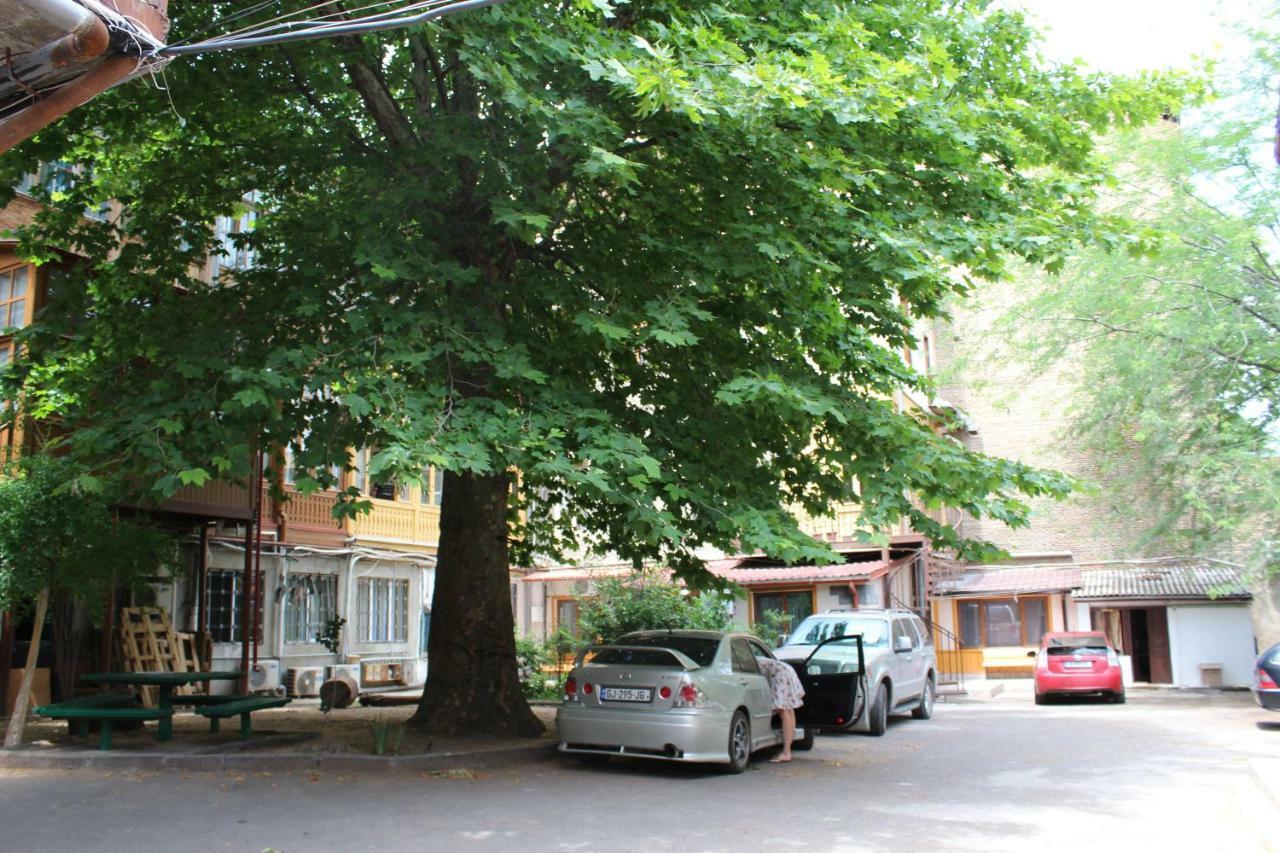 Apartamento Lui Lui Tiflis Exterior foto